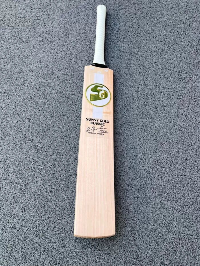 SG GOLD Classic LE English Willow Grade 1 Bat: A Short Review