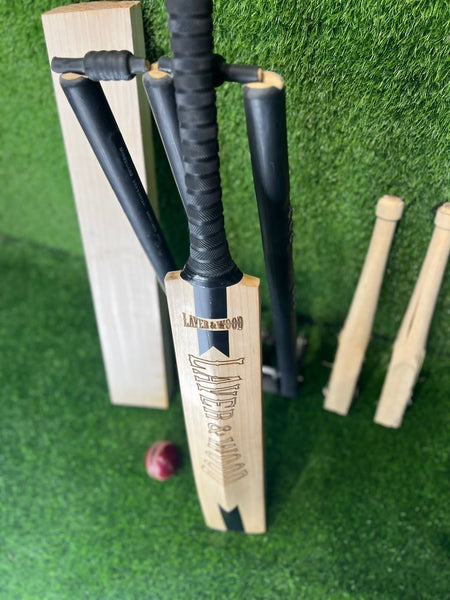 Laver and Wood 345 special ELEGANCE edition handcrafted English willow bat - second image