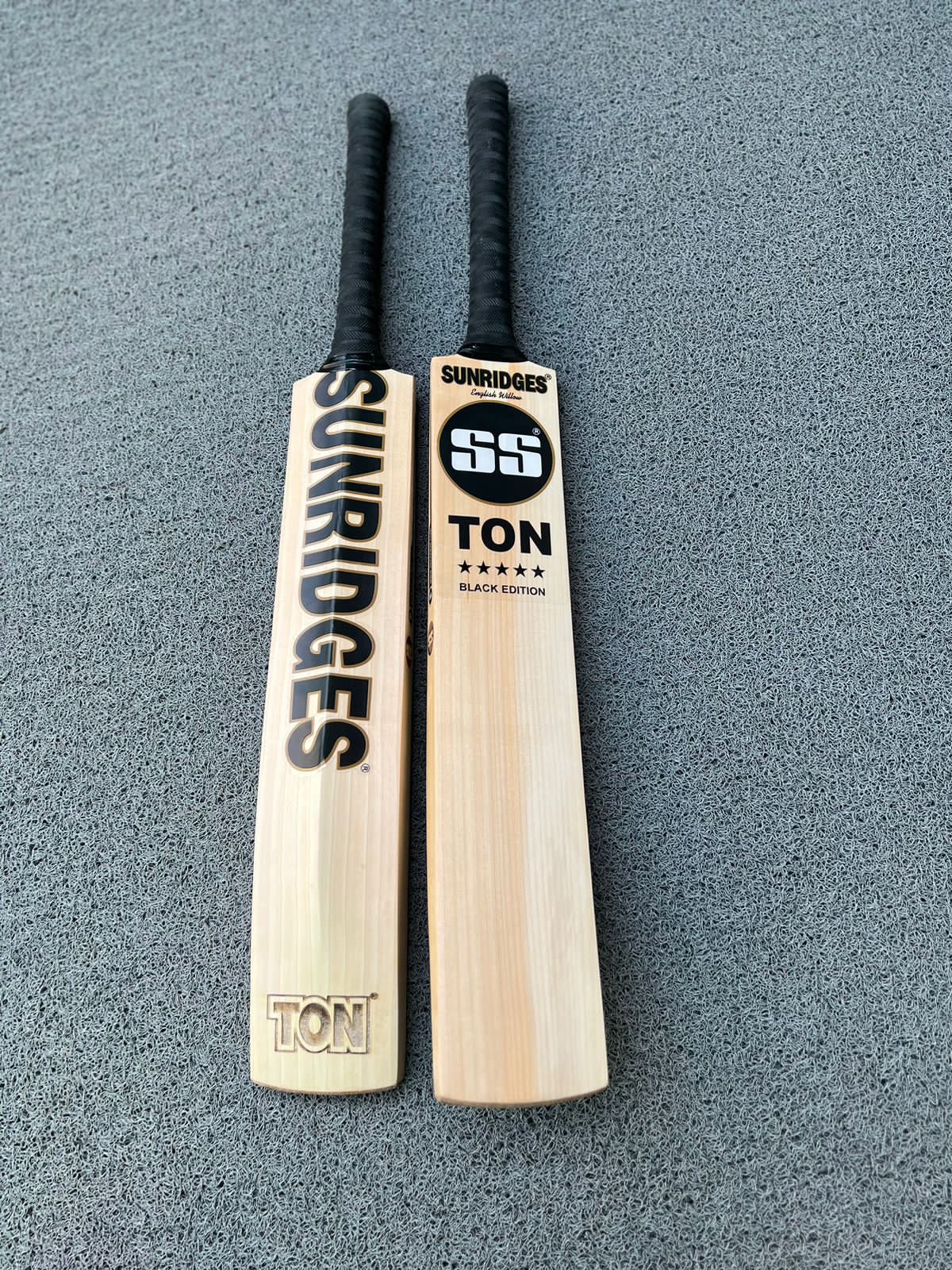 SS TON Sunridges 5 Star Black edition English willow grade 1 bats