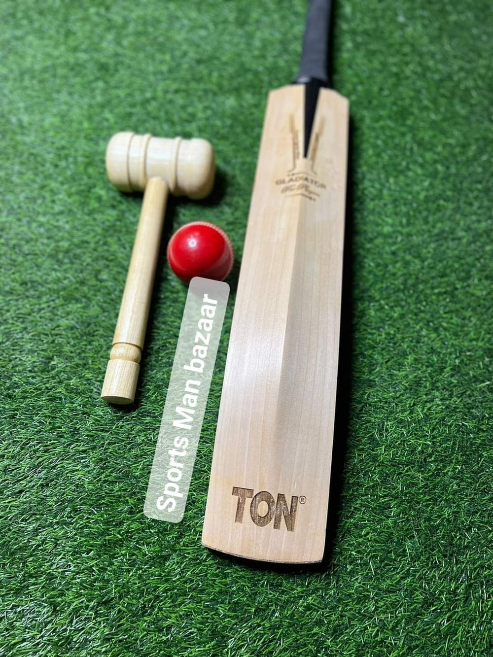 SS TON Special Gladiator Pro Players Edition English Willow Bat