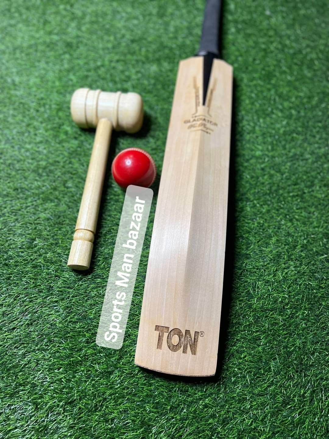 SS TON Special Gladiator Pro Players Edition English Willow Bat