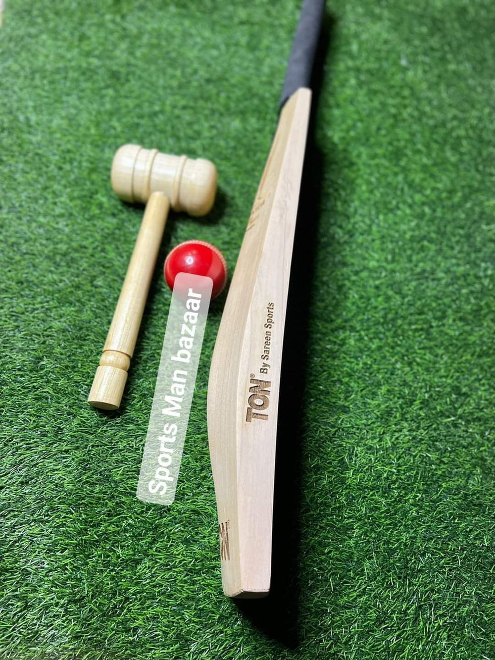 SS TON Special Gladiator Pro Players Edition English Willow Bat