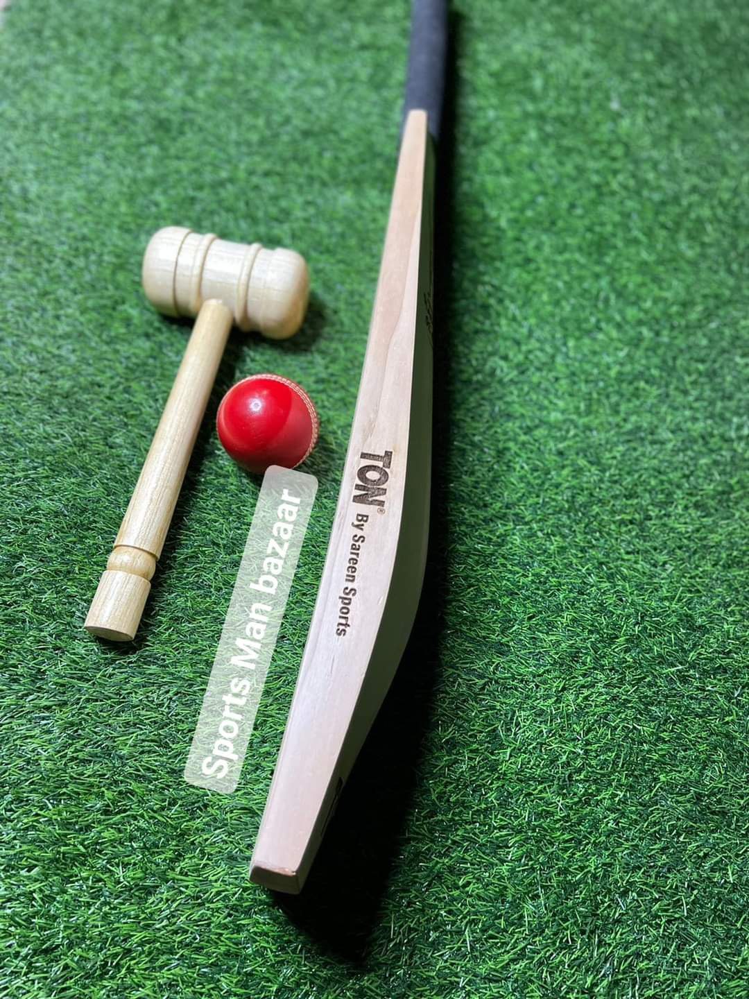 SS TON Special Gladiator Pro Players Edition English Willow Bat