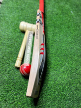 Gray Nicolls Predator Limited Edition English Willow Bat