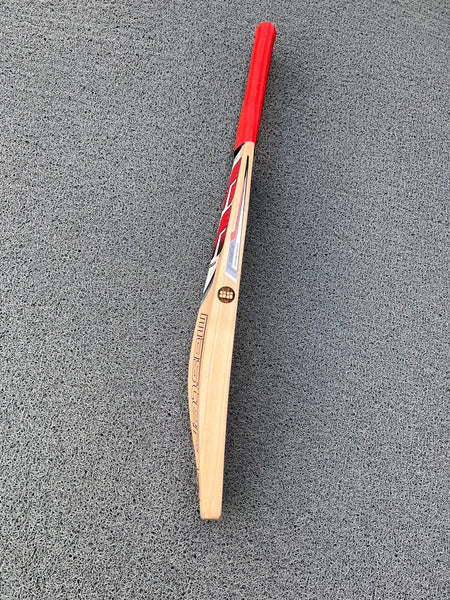 SS Master 9000 SAURAV GANGULY edition English willow grade 1 bat - second image