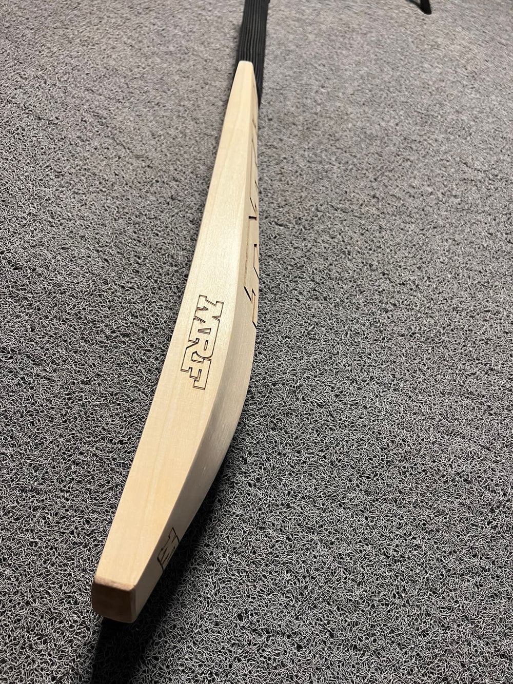 MRF Legend The Kind VK-18 edition English willow grade 1 bat