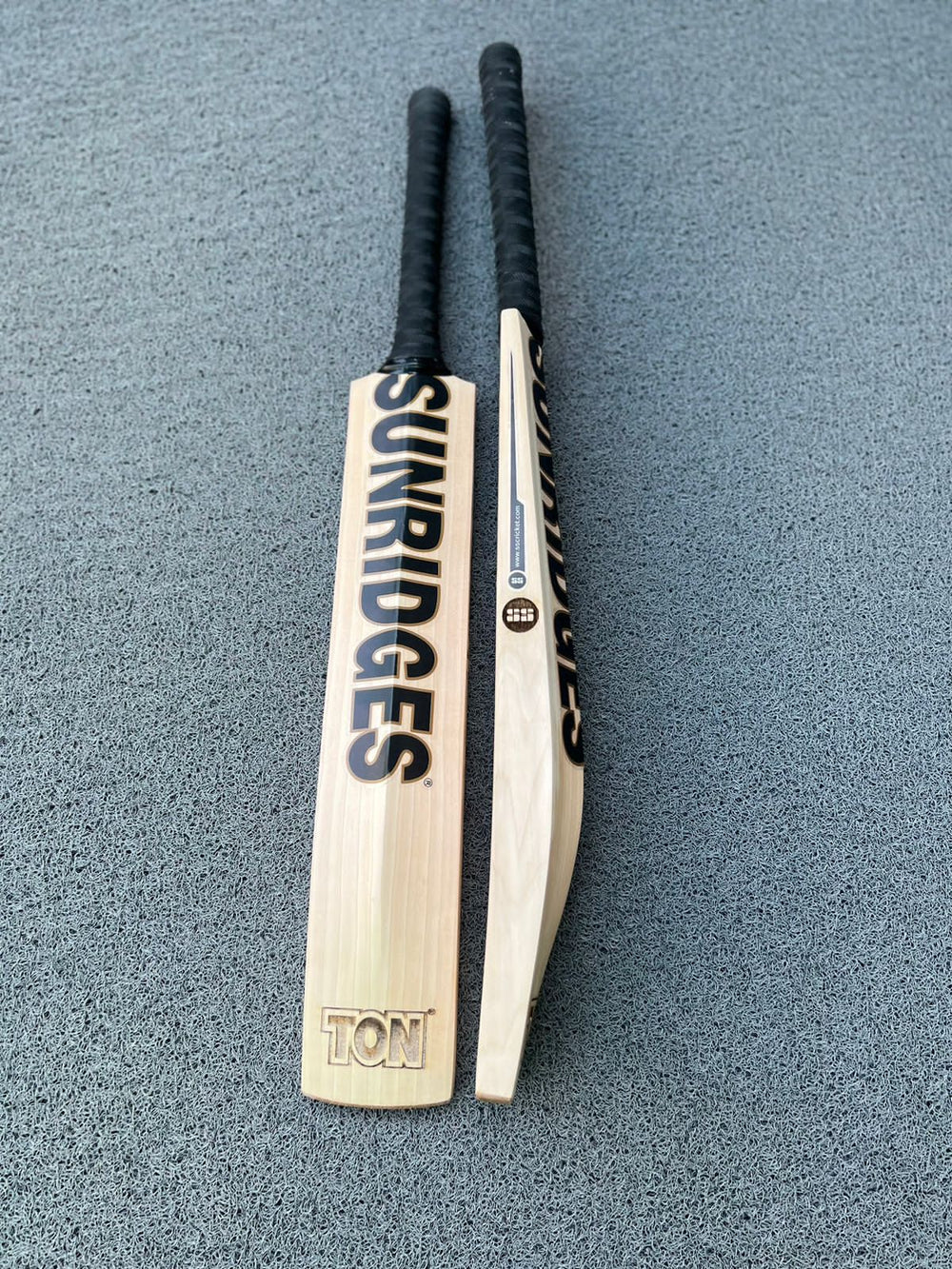 SS TON Sunridges 5 Star Black edition English willow grade 1 bats