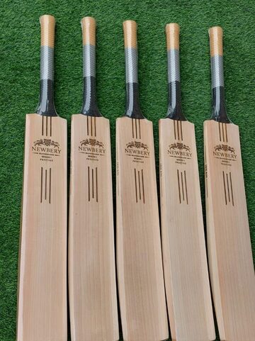 Newbery Unique High quality Grade 1 Cricket Bat