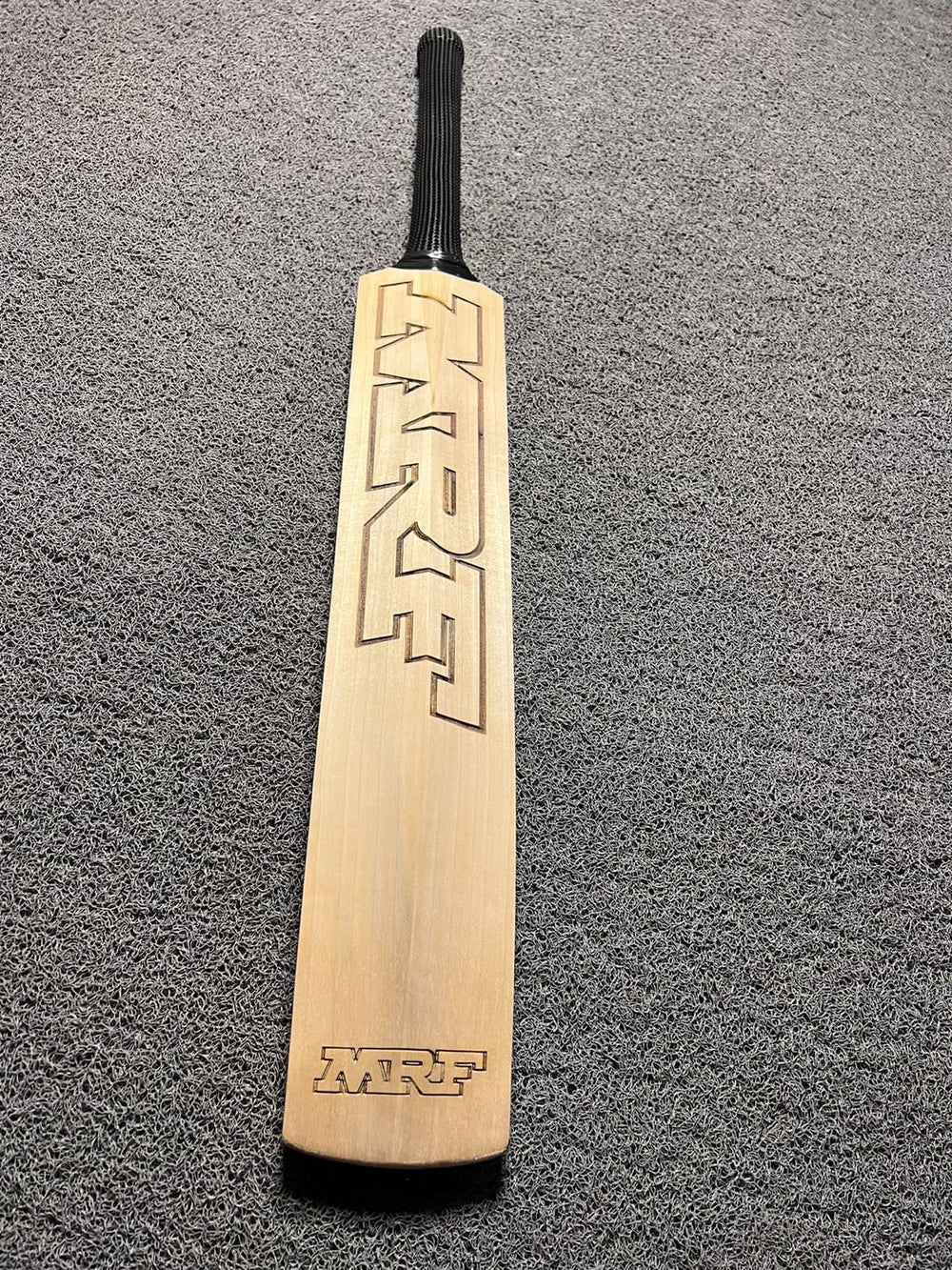 MRF Legend The Kind VK-18 edition English willow grade 1 bat