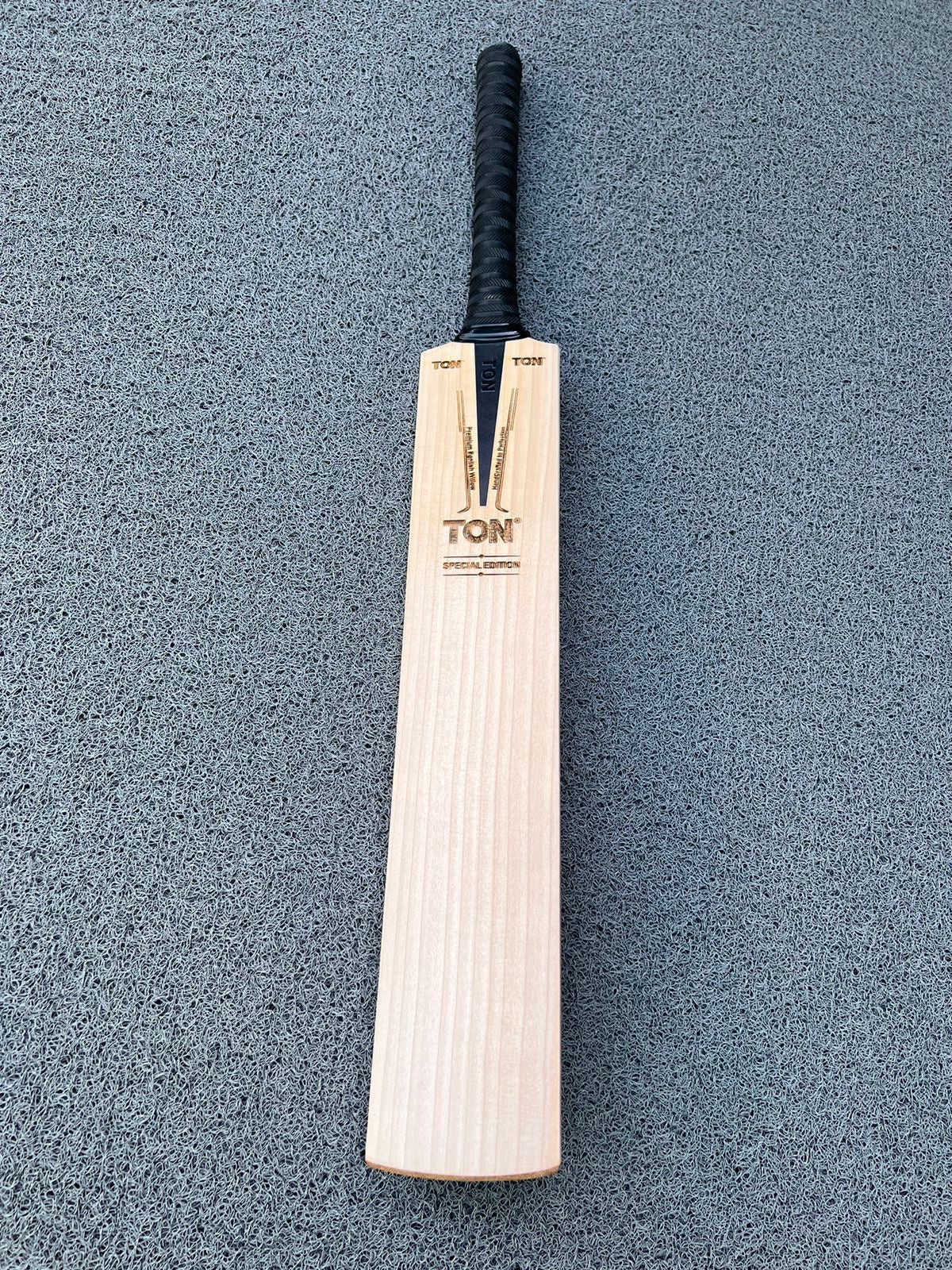 SS TON Special 2023 edition English willow grade 1 bat