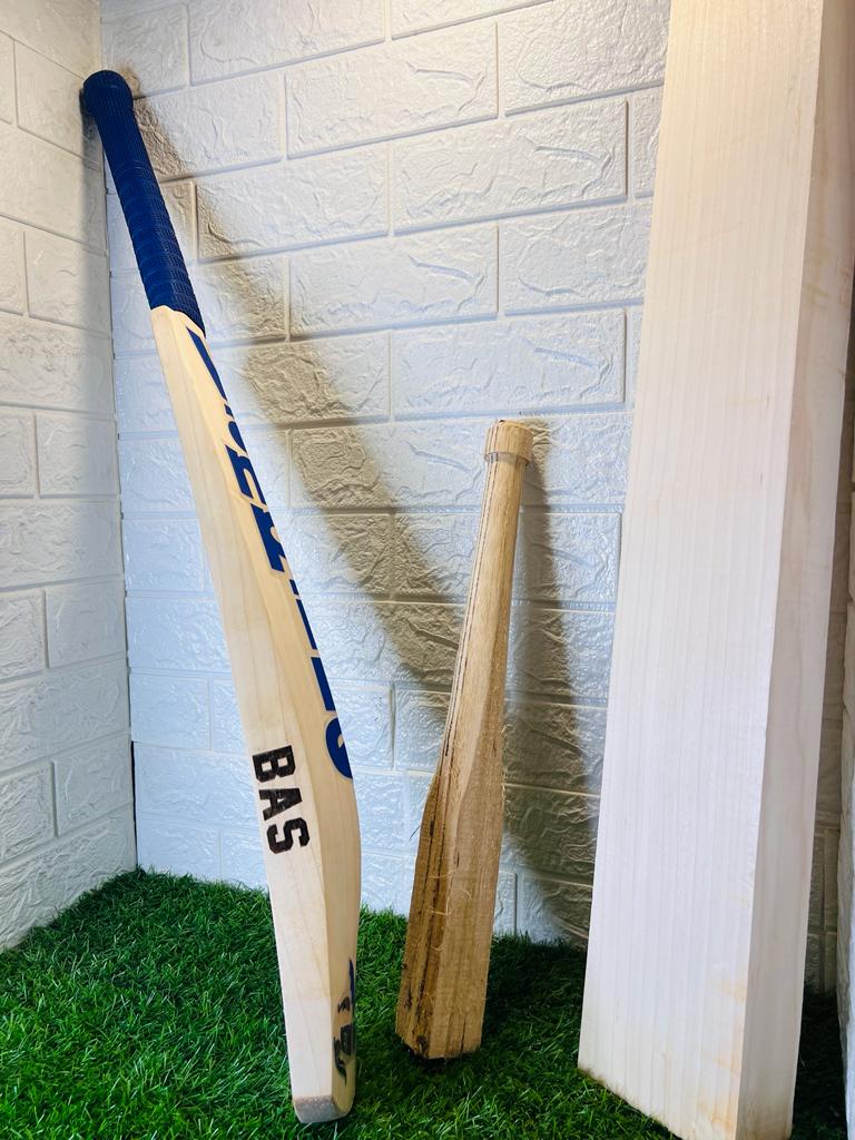 Own the Pitch with BAS Vampire Vintage Edition cricket Bat