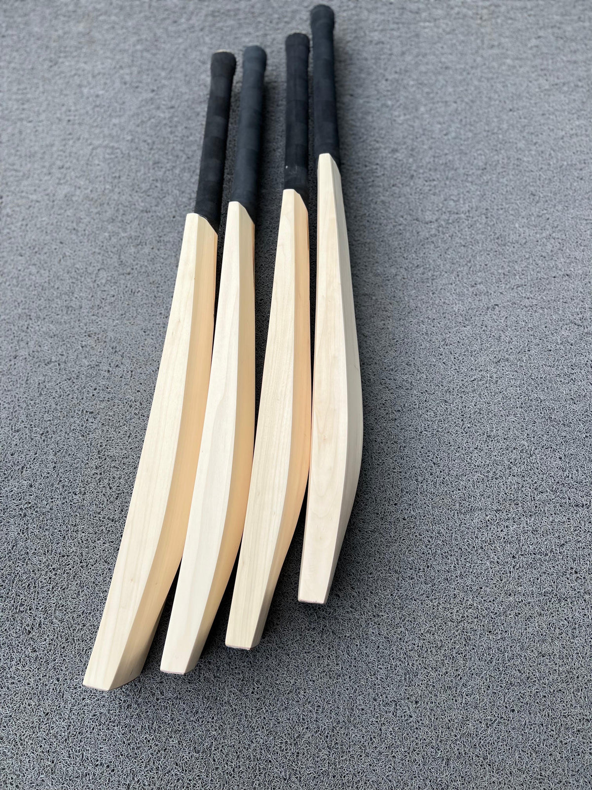 Top Grade Kashmiri Willow Cricket bats