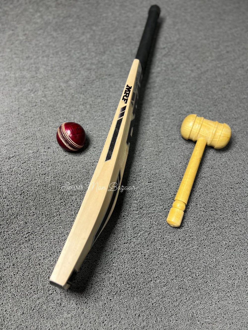 MRF Majestic Genius Edition – Grade 1 English Willow