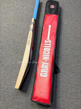 Semi-oval Sarawak handle of the Gray Nicolls Arctos 1750 Cricket Bat