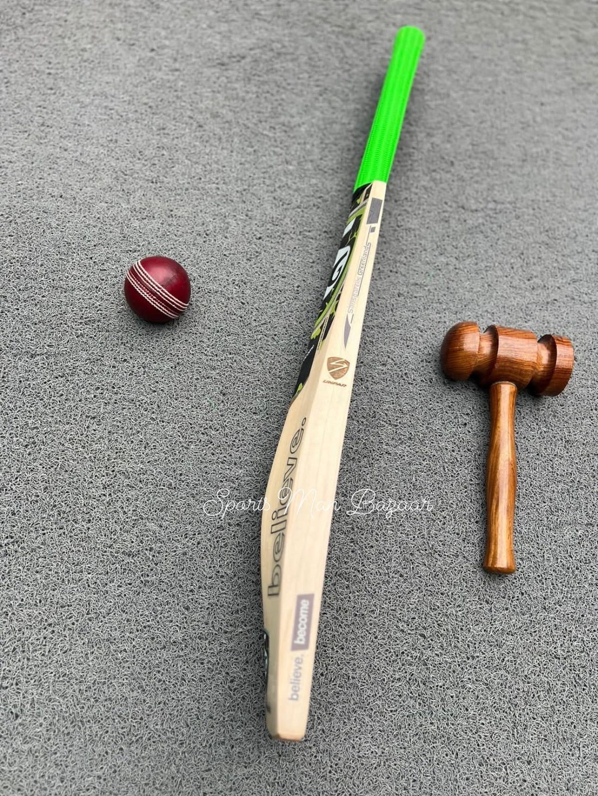 SG Liam Livingstone Edition English Willow Grade 1 Cricket Bat