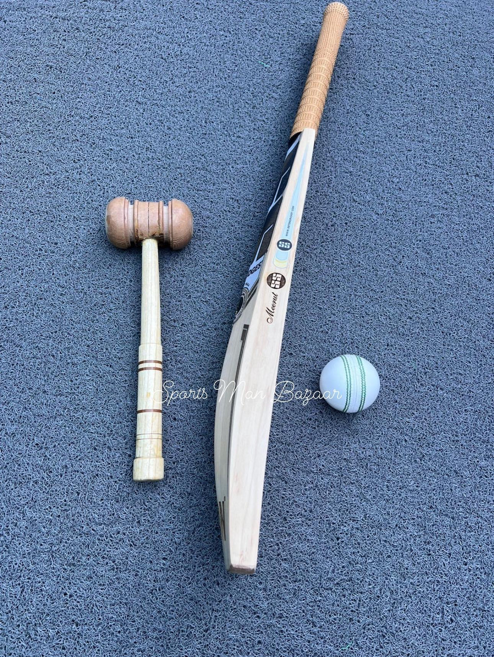 SS Sunridges Super Select English Willow Grade 1 Cricket Bat