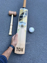 SS Sunridges Super Select English Willow Grade 1 Cricket Bat