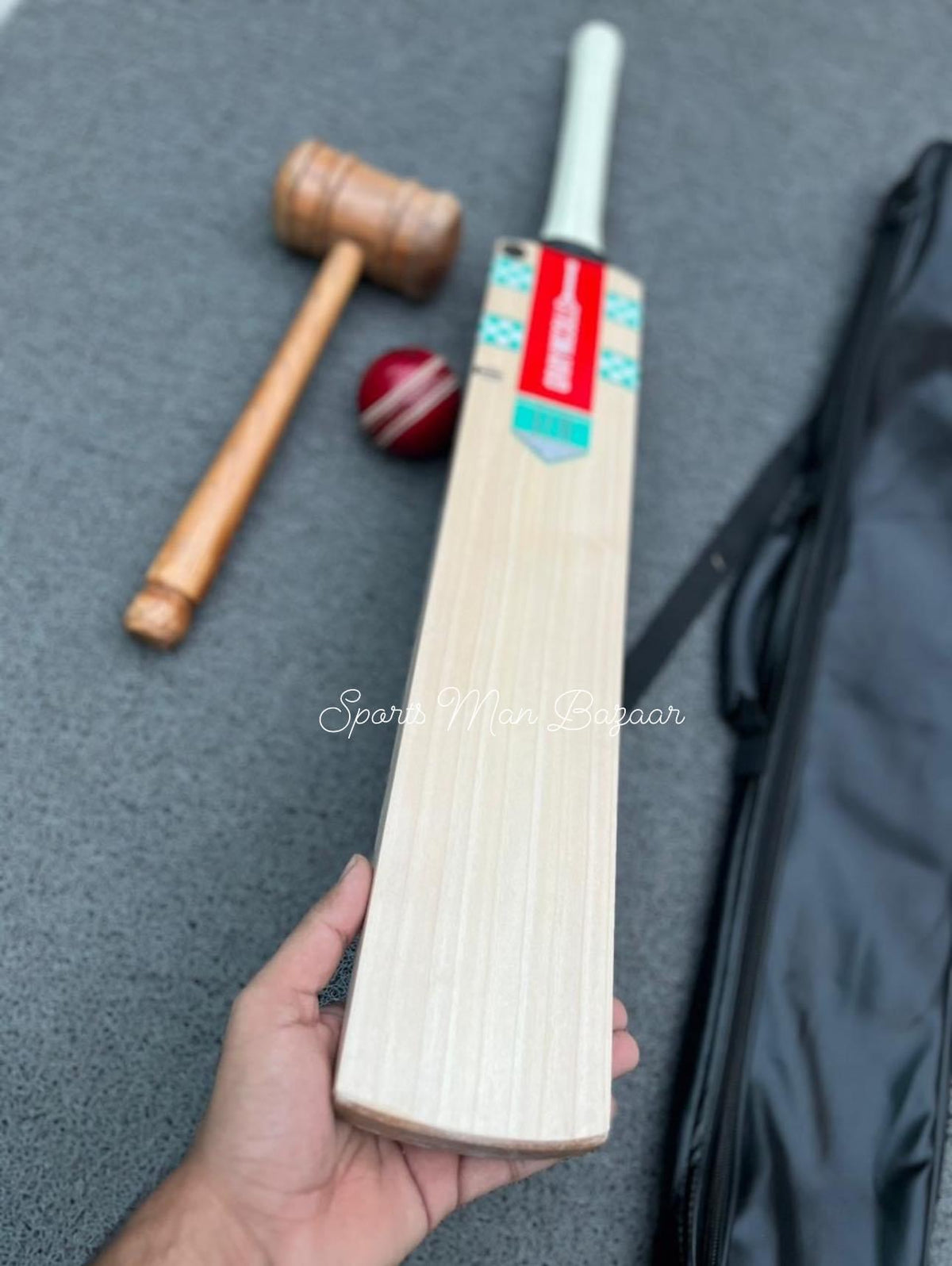 Gray Nicolls GEM 1.1 Players Edition English Willow Grade 1 Cricket Bat