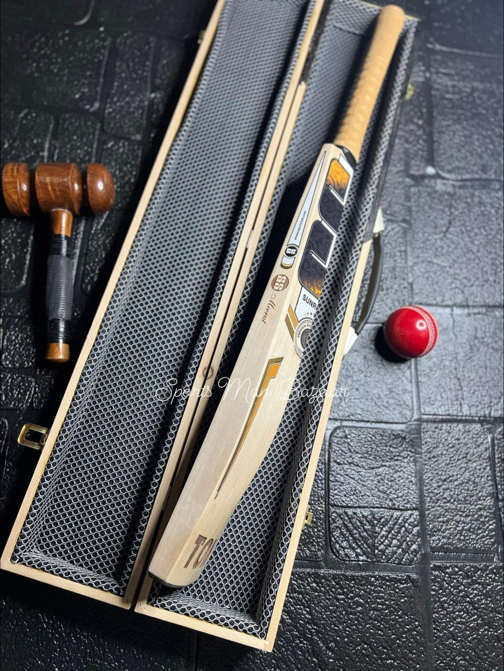 SS Super Select English Willow Grade 1 Cricket Bat