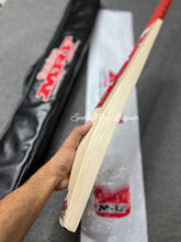 Kohli’s final stand 🏏( MRF King ) Grade 1 Cricket bat