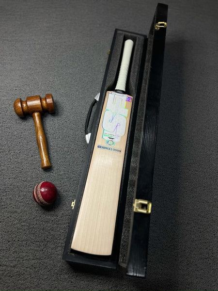 SF Gradiges 9000  English Willow Grade 1 Cricket bat