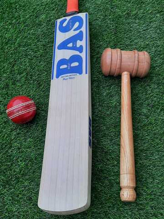 Bas Vampire Retro Cricket Bat English Willow