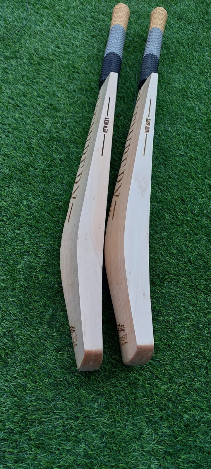 Newbery Unique High quality Grade 1 Cricket Bat