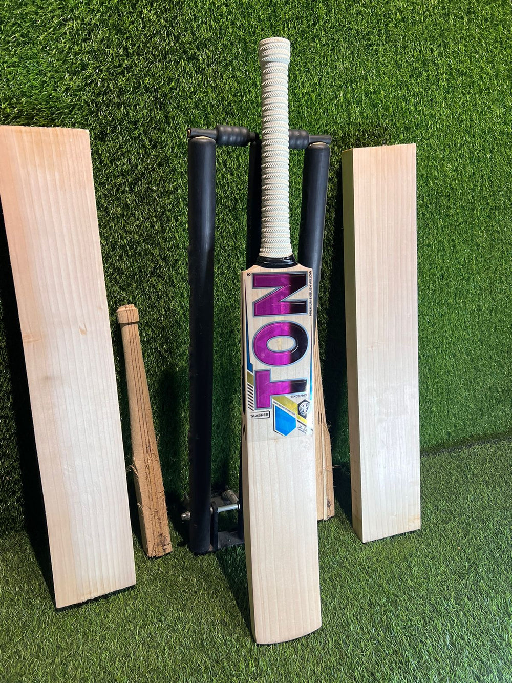 SS TON Slasher Jonny Bairstow edition English willow Grade 1 Cricket Bat
