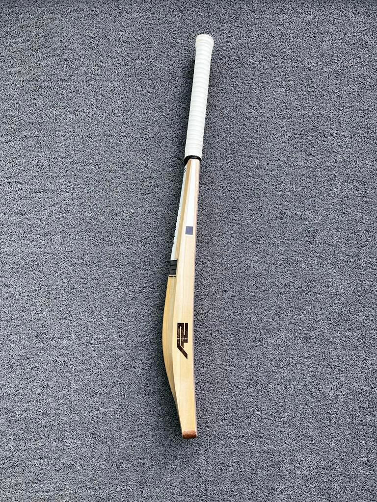 Premium quality A2 Zenith limited edition English willow Grade 1 bat