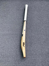 Premium quality A2 Zenith limited edition English willow Grade 1 bat