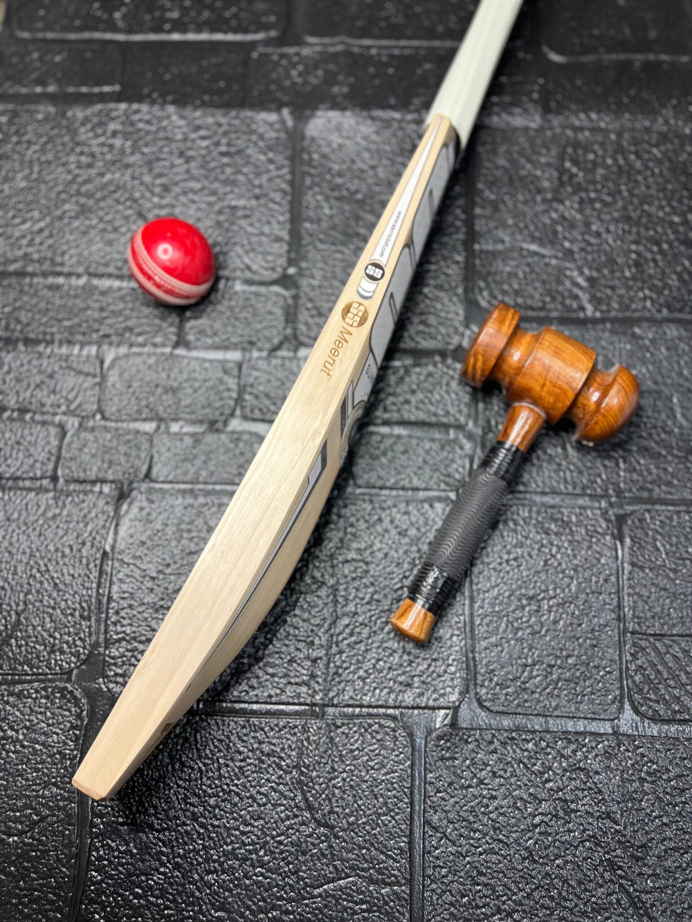 SS Pro 1.0 Premium Grade English Willow Cricket bat
