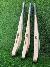 Unleash Your Inner Gladiator: Introducing the SS TON Gladiator Pro players edition English Willow Grade 1 Bat