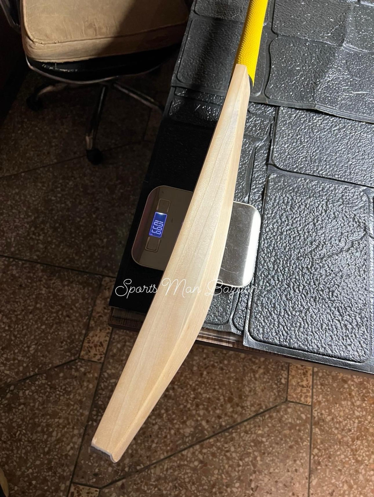 50mm+ edges Rare Outsized Edition! Players English willow Grade 1 Cricket bat