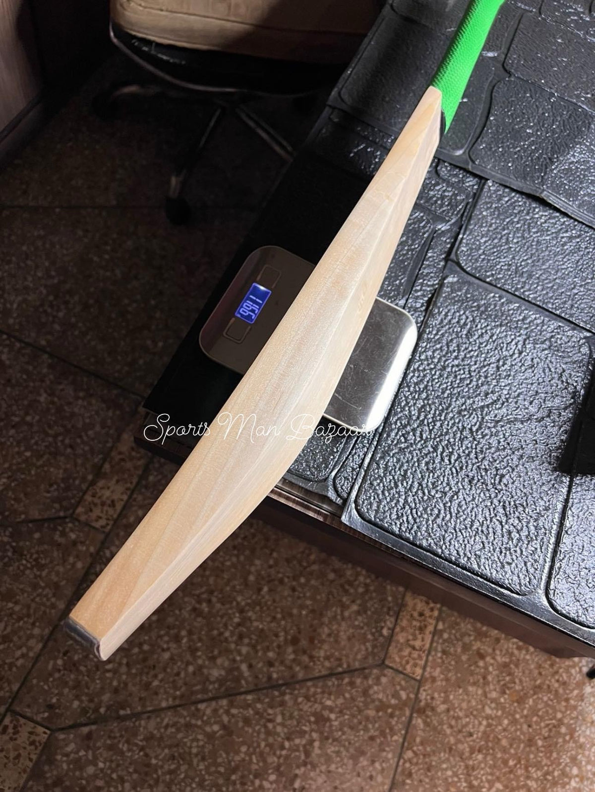 50mm+ edges Rare Outsized Edition! Players English willow Grade 1 Cricket bat