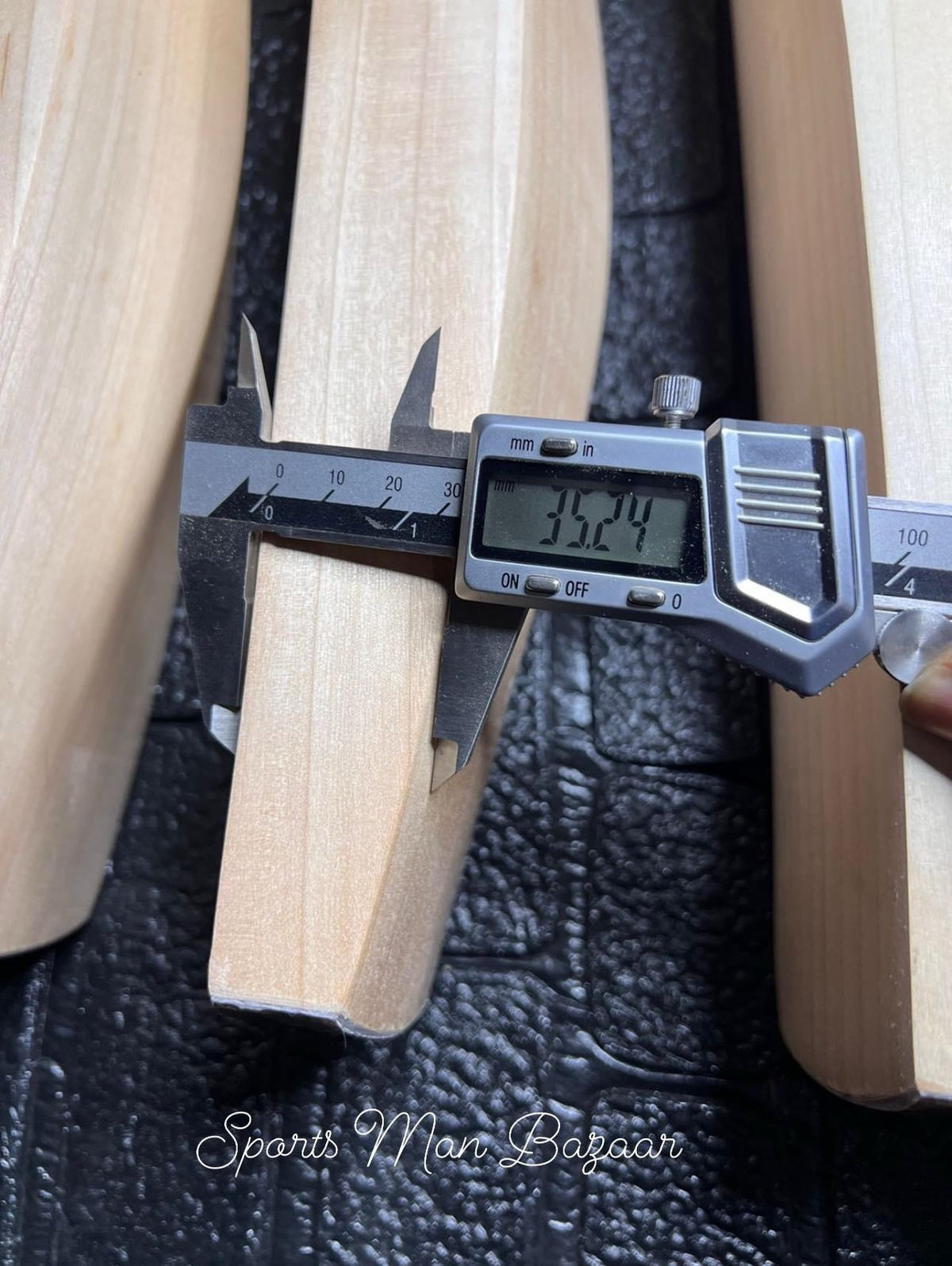 50mm+ edges Rare Outsized Edition! Players English willow Grade 1 Cricket bat